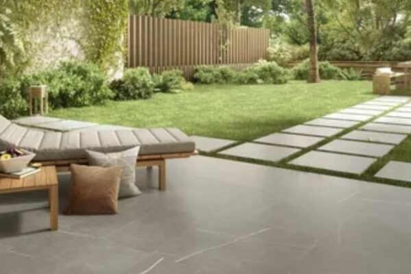 Garden with Stylish Outdoor