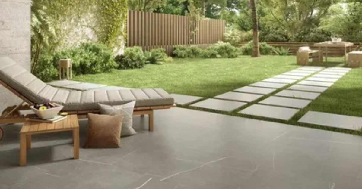 Garden with Stylish Outdoor